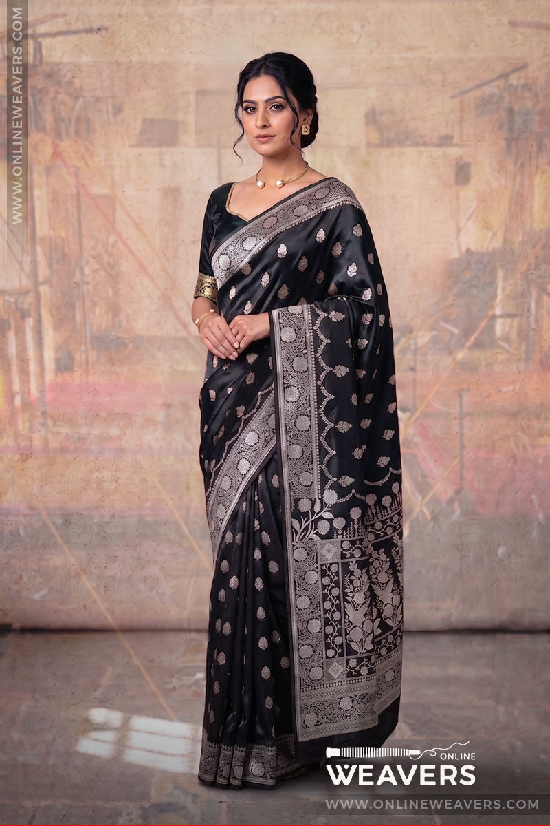 Black Banarasi silk saree, black mashru saree, black saree, bollywood black saree
