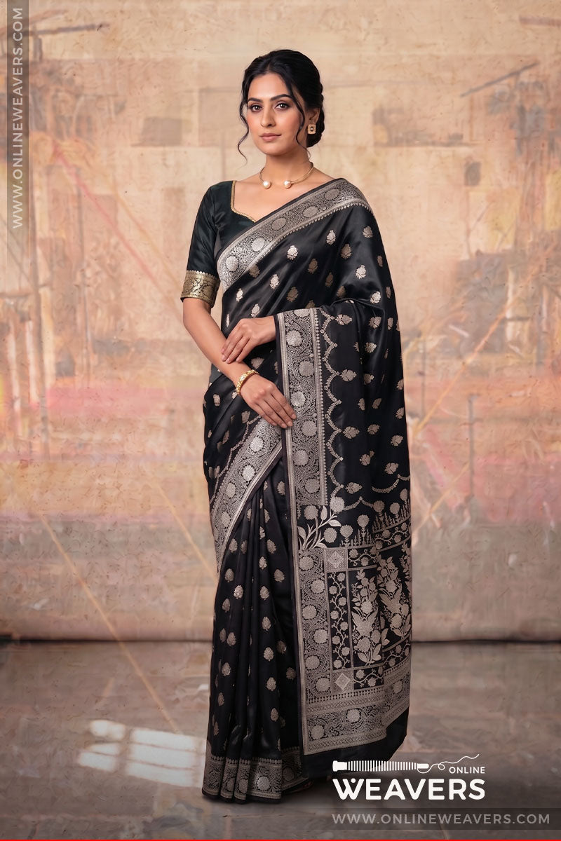 Black Banarasi silk saree, black mashru saree, black saree, bollywood black saree